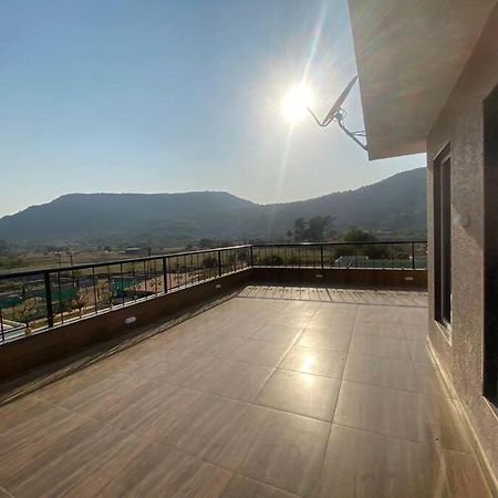 Mount Resorts Lonavala 5 Bhk Luxurious Villa With Private Pool And Full Size Cricket Football Turf Bagian luar foto