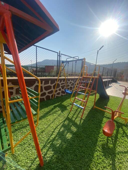 Mount Resorts Lonavala 5 Bhk Luxurious Villa With Private Pool And Full Size Cricket Football Turf Bagian luar foto