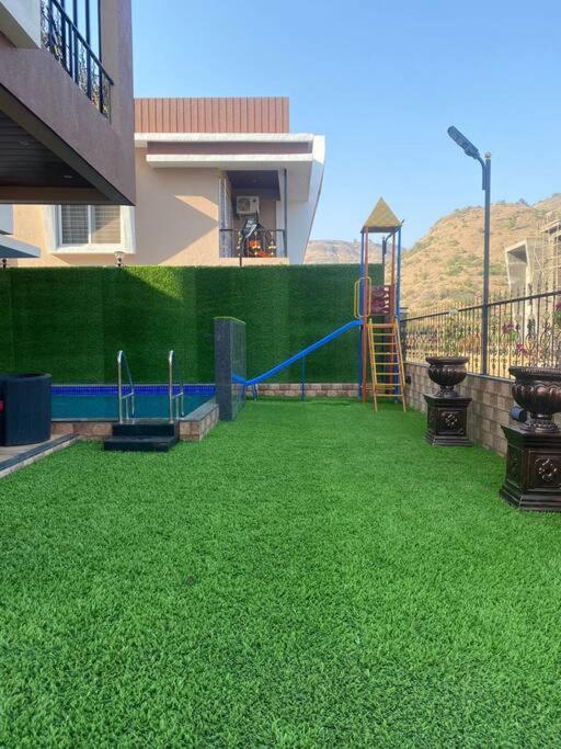 Mount Resorts Lonavala 5 Bhk Luxurious Villa With Private Pool And Full Size Cricket Football Turf Bagian luar foto