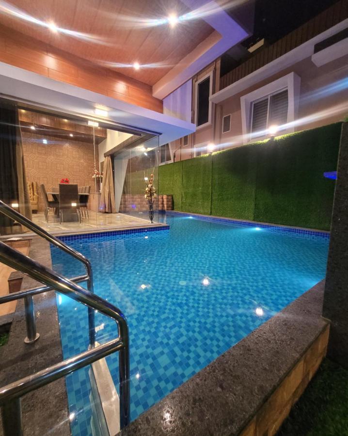 Mount Resorts Lonavala 5 Bhk Luxurious Villa With Private Pool And Full Size Cricket Football Turf Bagian luar foto