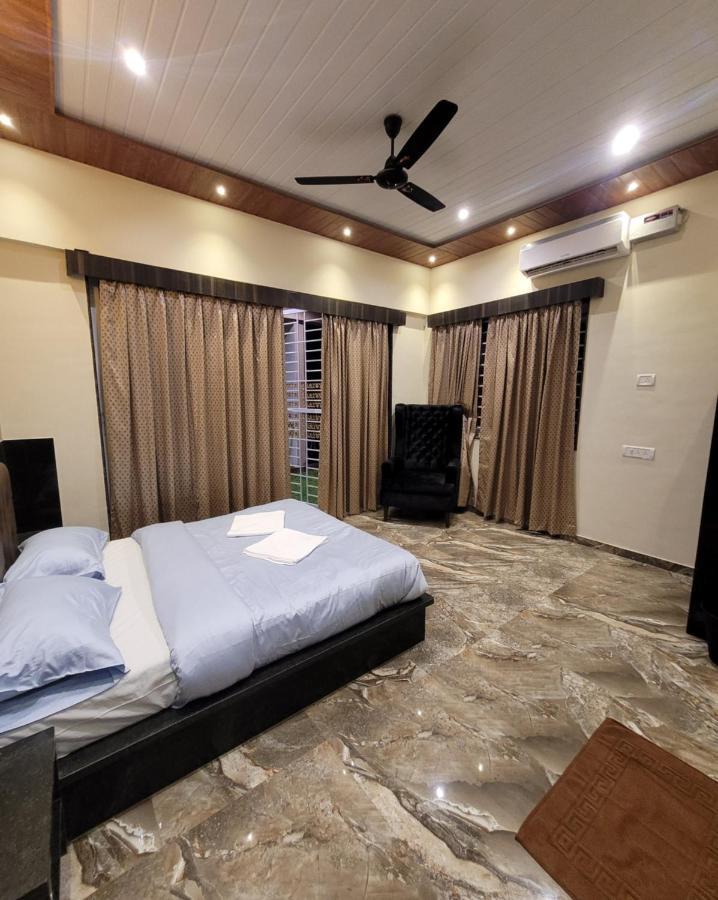 Mount Resorts Lonavala 5 Bhk Luxurious Villa With Private Pool And Full Size Cricket Football Turf Bagian luar foto
