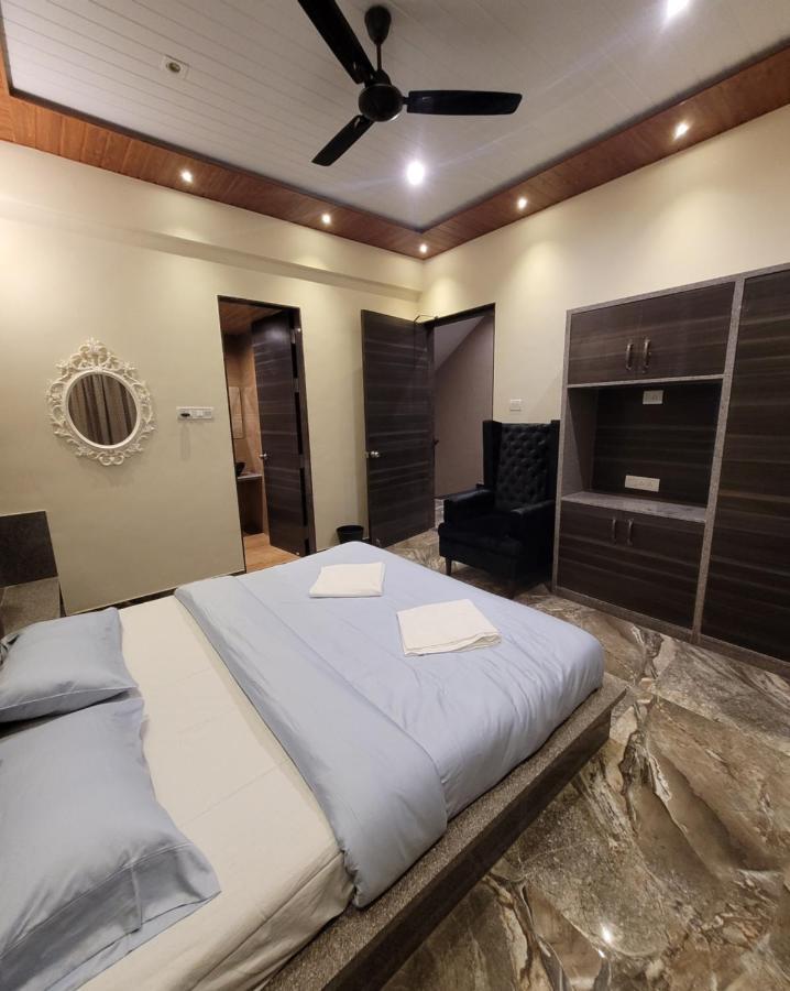 Mount Resorts Lonavala 5 Bhk Luxurious Villa With Private Pool And Full Size Cricket Football Turf Bagian luar foto