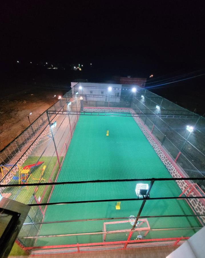 Mount Resorts Lonavala 5 Bhk Luxurious Villa With Private Pool And Full Size Cricket Football Turf Bagian luar foto